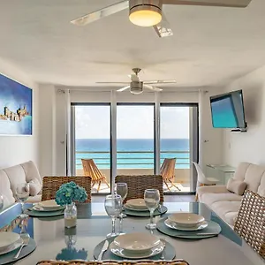 Sparkling Ocean View In Cancun