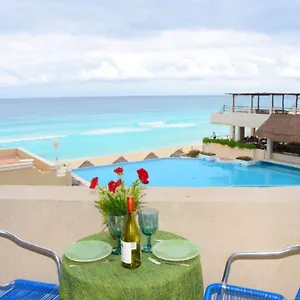 Ocean Front Suite, Balcony, Kitchen. Cancun